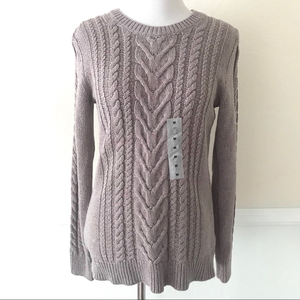 Old Navy Women’s Crew Neck Sweater - Picture 5 of 7